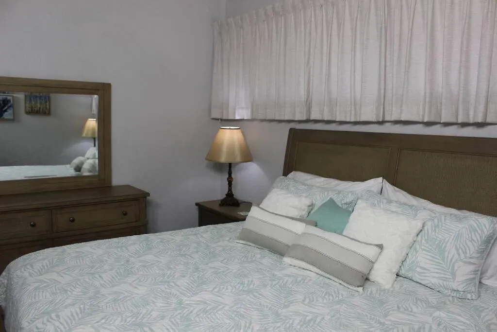 Papakea Resort G406 Lahaina Aparthotel